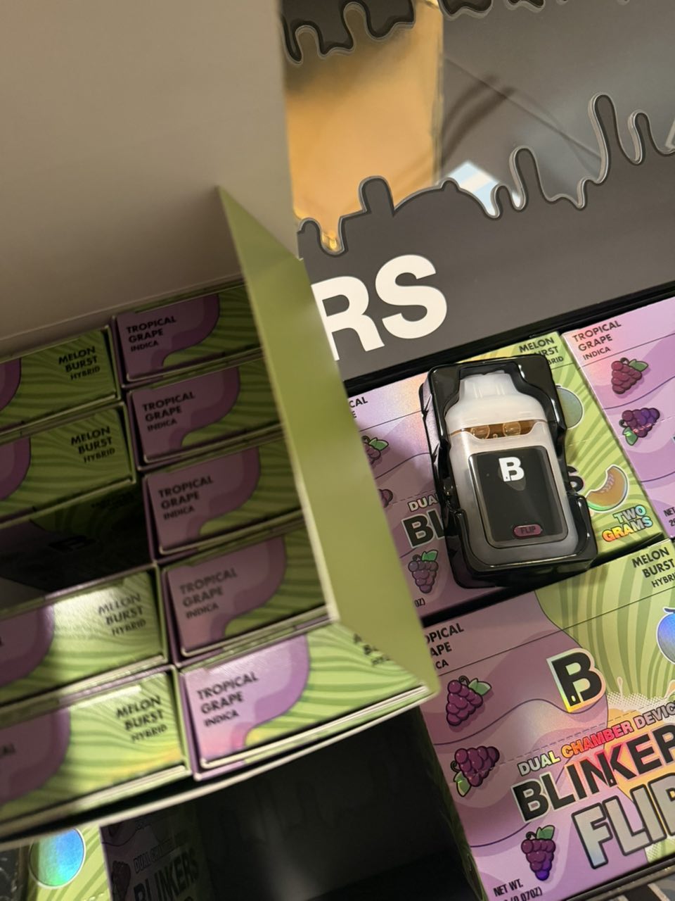 blinkers flip 2g all in one disposable (dual chamber) blinkers flip 2g all in one disposable (dual chamber)