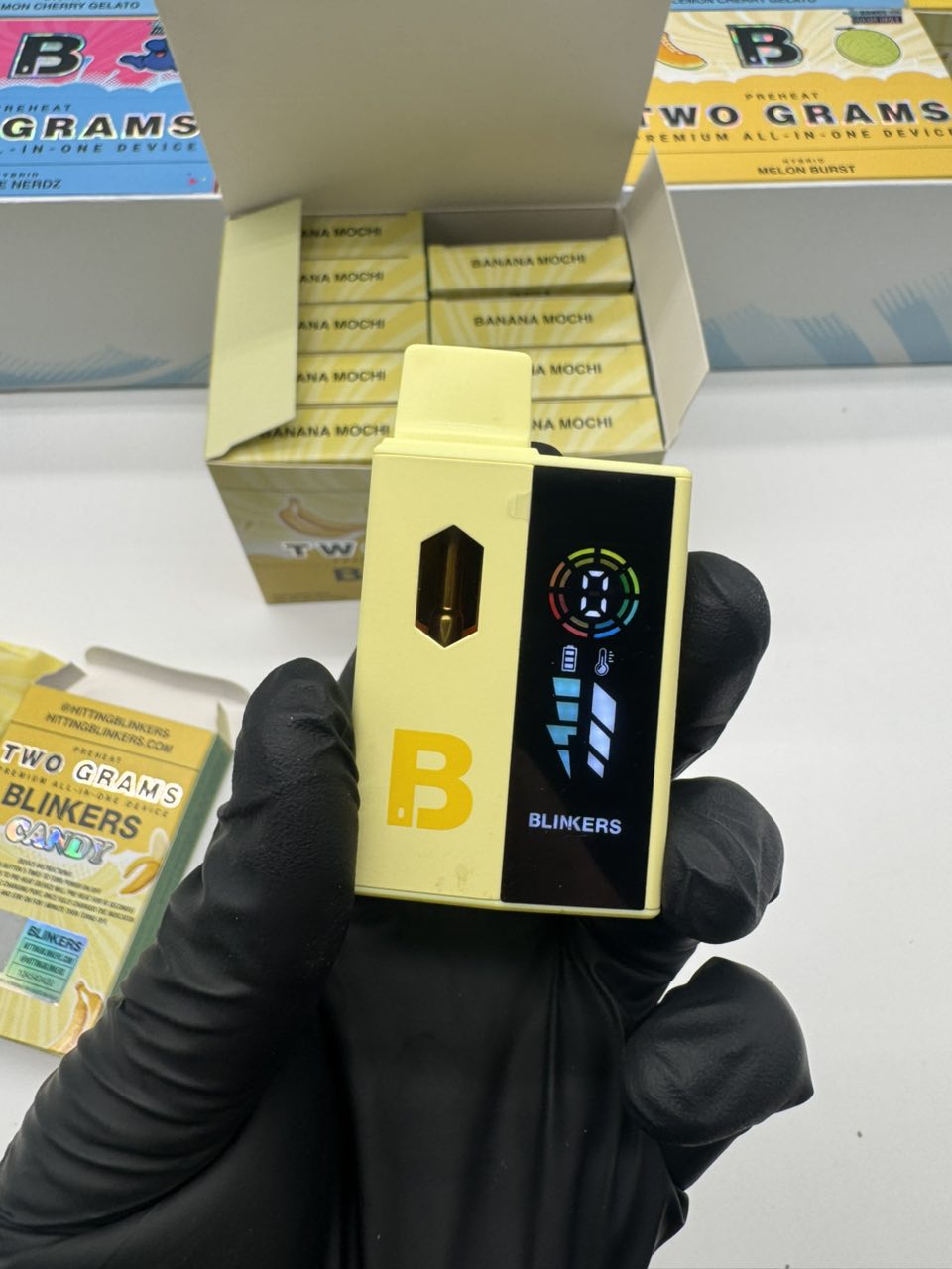 blinkers two grams disposable – banana mochi (indica) blinkers two grams disposable – banana mochi (indica)