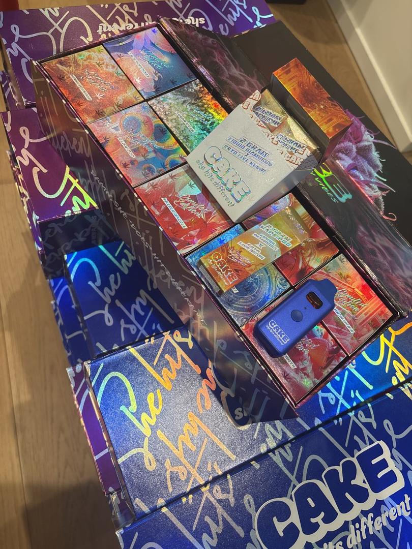 Cake 2.0g Liquid Diamonds Disposable 20-Pack - She Hits Different Bulk Bundle Cake 2.0g Liquid Diamonds Disposable 20-Pack - She Hits Different Bulk Bundle