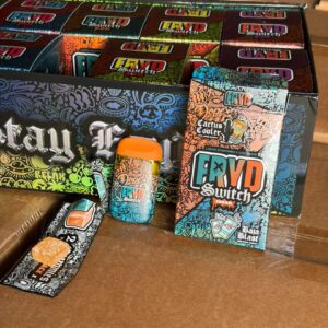 FRYD Switch 2G Disposable Vape + Edible Bundle
